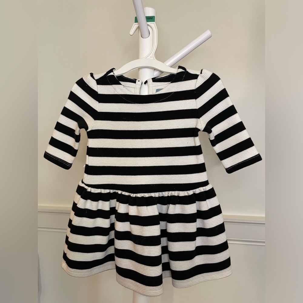 EUC Baby GAP Black & White Striped Knit Dress – Size 12-18M